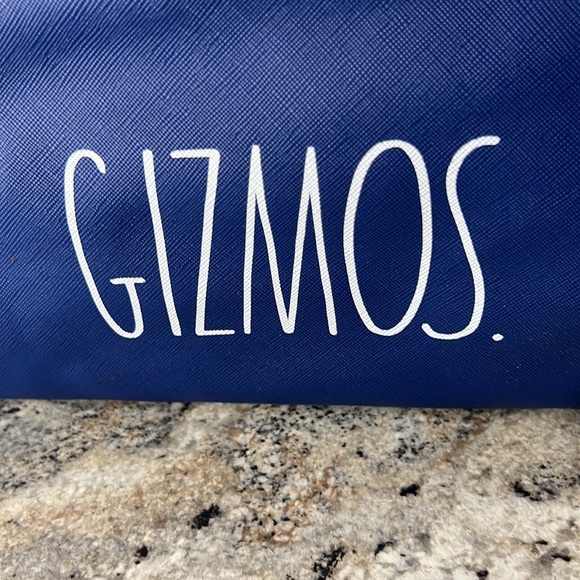 Rae Dunn Dizmos. travel / toiletry bag for men. New without tags - Picture 2 of 8